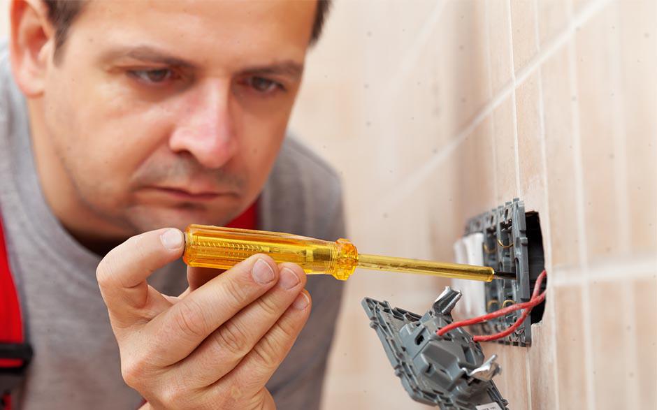 cherche électricien pas cher Morigny-Champigny